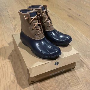 NEW Sperry Navy & Brown Water Resistant Leather Saltwater Duck Boot Size 10